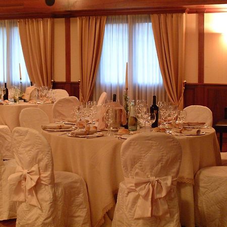 Hotel Villa Traiano Benevento Restaurant photo